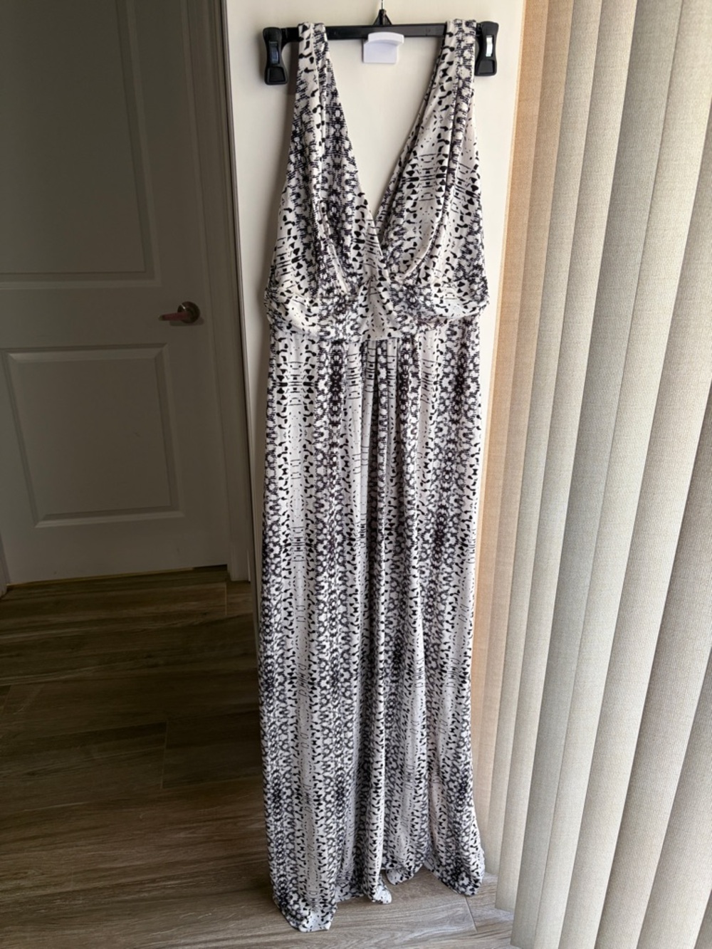 V-Neck Printed Maxi Dress in Black & White